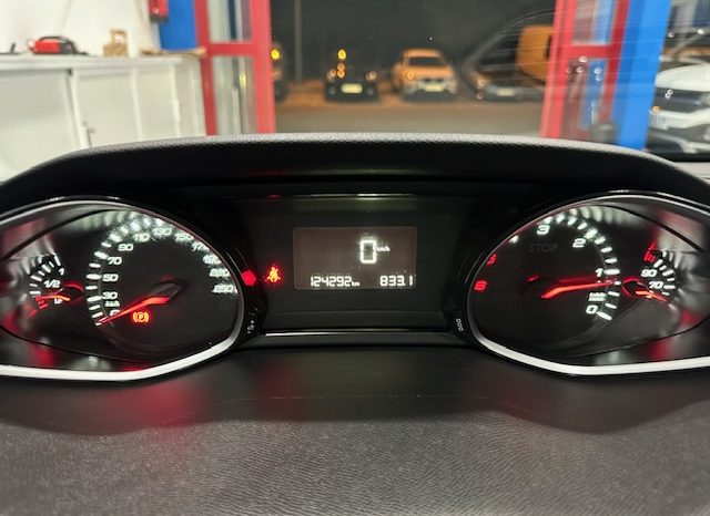 Peugeot 308  SW Style 1.6 BlueHDI 130cv lleno