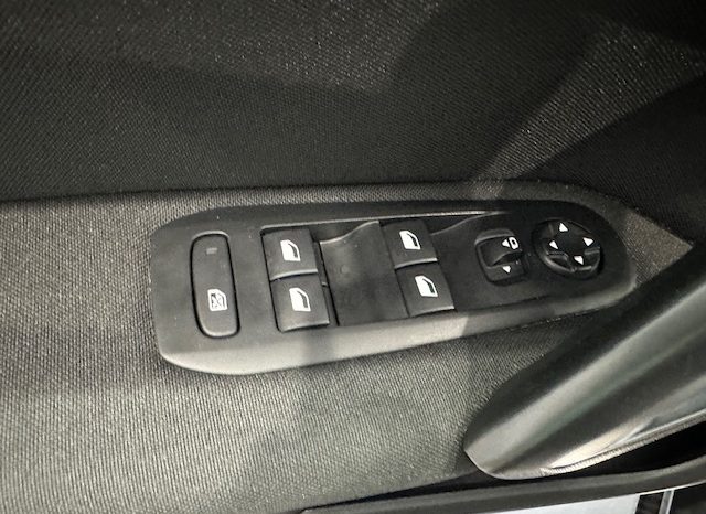 Peugeot 308  SW Style 1.6 BlueHDI 130cv lleno