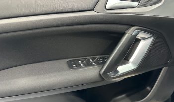 Peugeot 308  SW Style 1.6 BlueHDI 130cv lleno