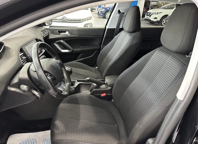 Peugeot 308  SW Style 1.6 BlueHDI 130cv lleno