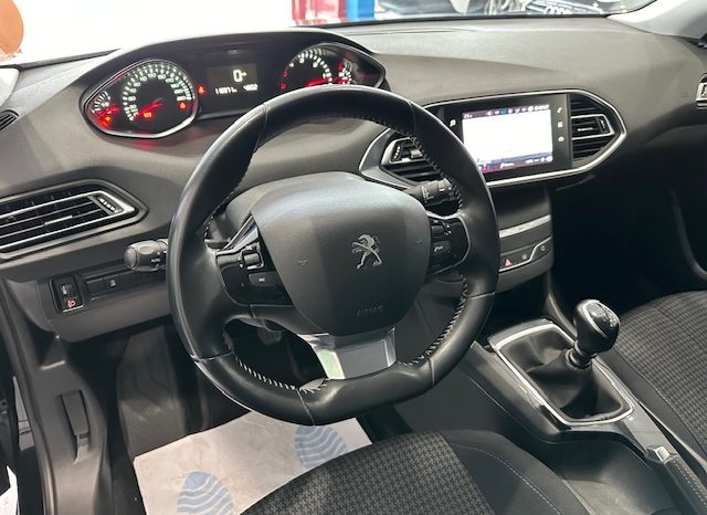 Peugeot 308  SW Style 1.6 BlueHDI 130cv lleno