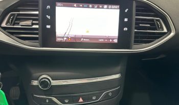 Peugeot 308  SW Style 1.6 BlueHDI 130cv lleno