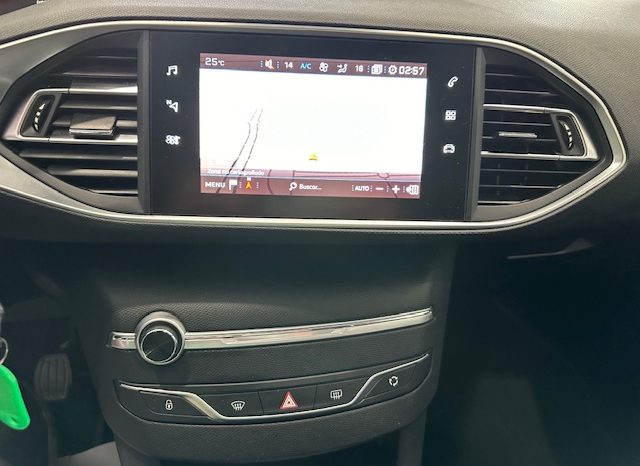Peugeot 308  SW Style 1.6 BlueHDI 130cv lleno