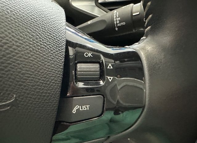 Peugeot 308  SW Style 1.6 BlueHDI 130cv lleno