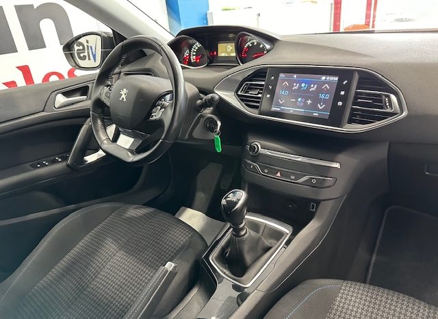 Peugeot 308  SW Style 1.6 BlueHDI 130cv lleno