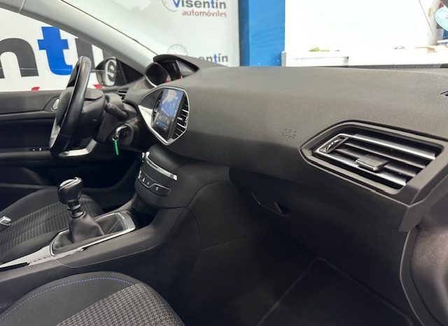 Peugeot 308  SW Style 1.6 BlueHDI 130cv lleno