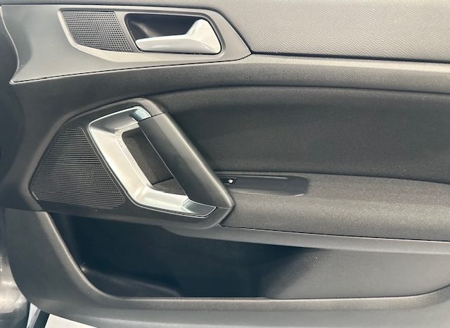 Peugeot 308  SW Style 1.6 BlueHDI 130cv lleno