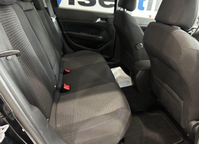 Peugeot 308  SW Style 1.6 BlueHDI 130cv lleno