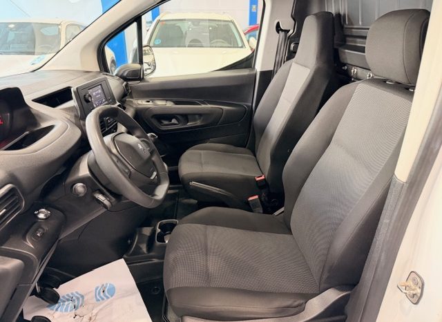 Peugeot Partner Pro Standard BlueHDI lleno