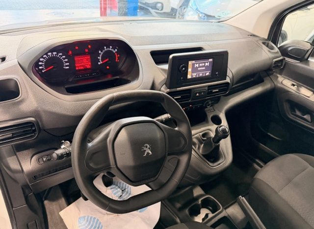Peugeot Partner Pro Standard BlueHDI lleno