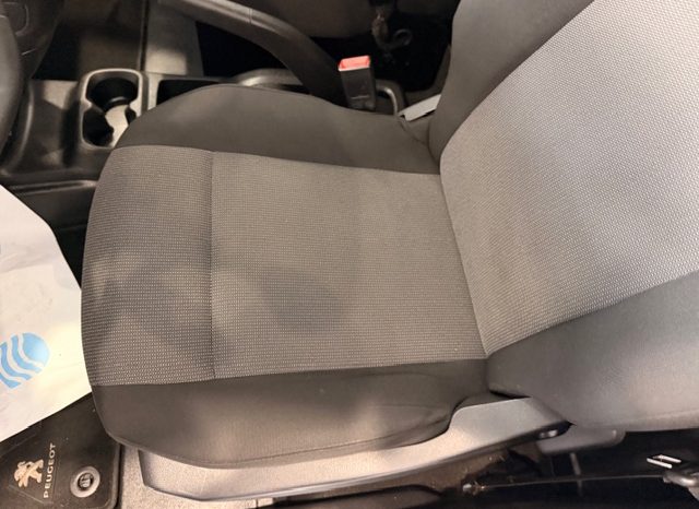 Peugeot Partner Pro Standard BlueHDI lleno