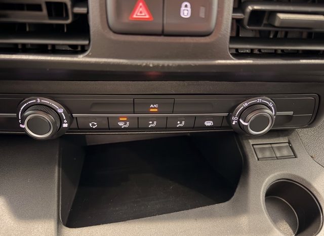 Peugeot Partner Pro Standard BlueHDI lleno