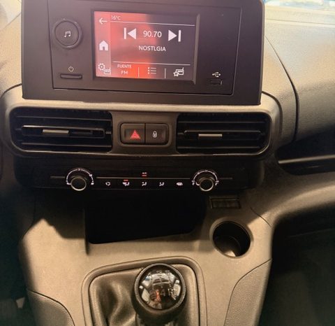 Peugeot Partner Pro Standard BlueHDI lleno