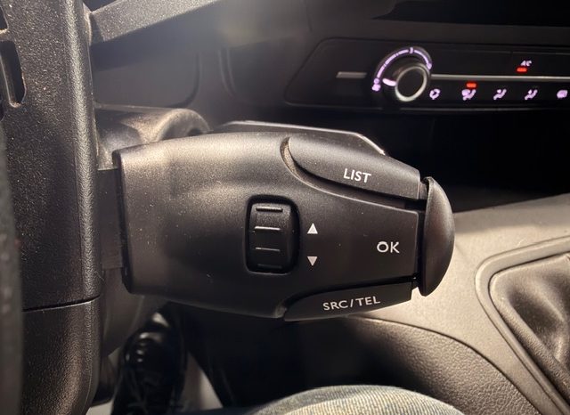 Peugeot Partner Pro Standard BlueHDI lleno