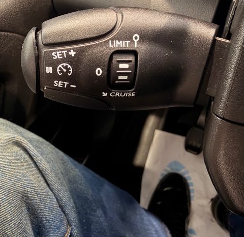 Peugeot Partner Pro Standard BlueHDI lleno