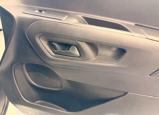 Peugeot Partner Pro Standard BlueHDI lleno