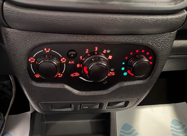 Dacia Dokker 1.5 dCi Van Essential 4 puertas lleno