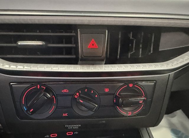 Seat Arona 1.0 TSI 95cv Reference XM 2023 lleno