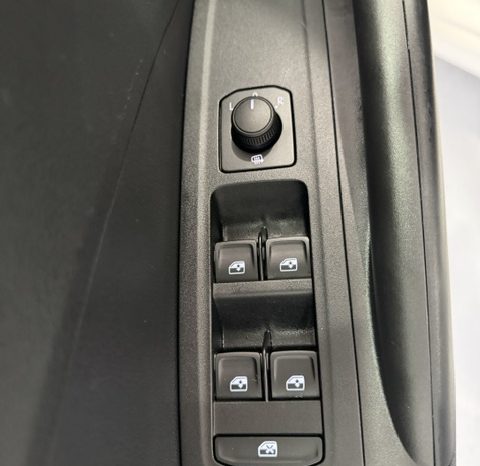 Skoda Fabia Ambition TSI 110cv 2023 lleno