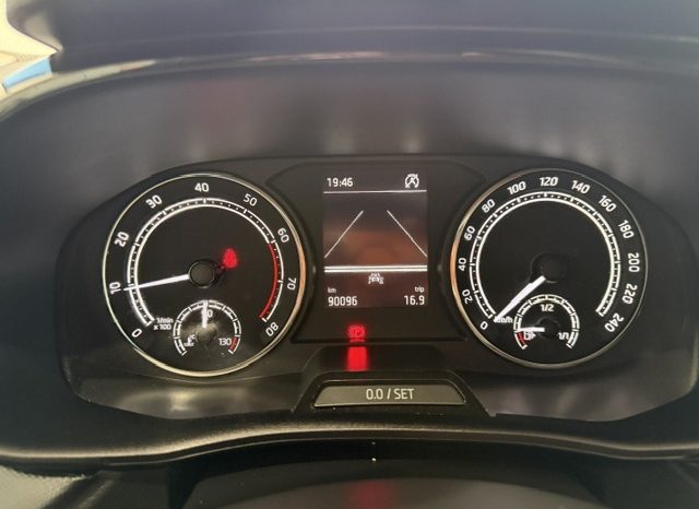 Skoda Fabia Ambition TSI 110cv 2023 lleno