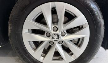 Skoda Fabia Ambition TSI 110cv 2023 lleno