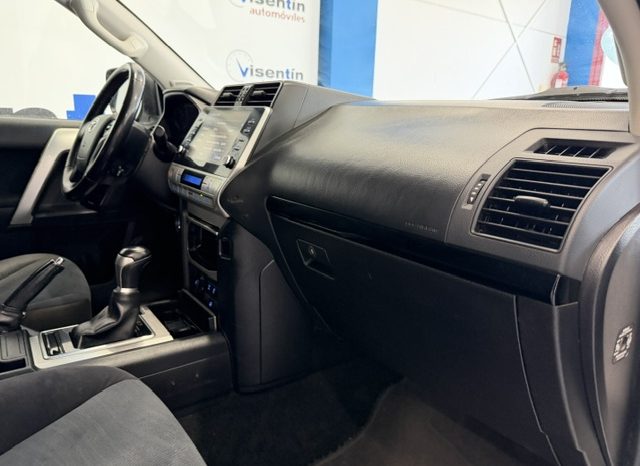 Toyota Land Cruiser VX Auto 5 puertas Nacional del 22/09/2021 lleno