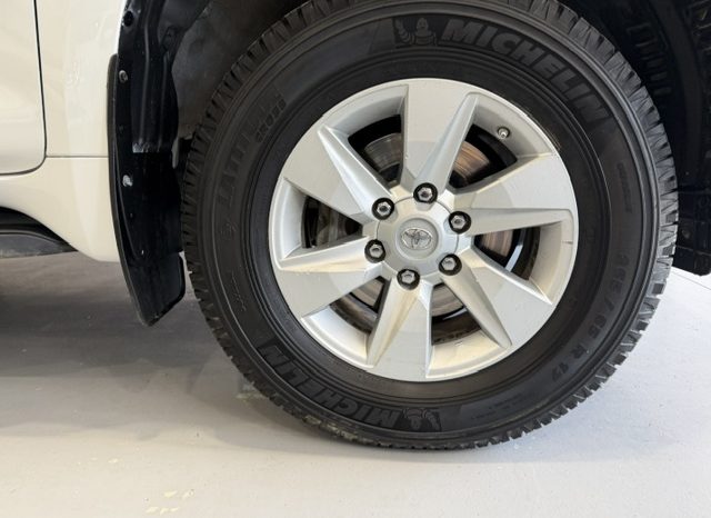Toyota Land Cruiser VX Auto 5 puertas Nacional del 22/09/2021 lleno