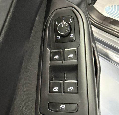 Volkswagen Golf Variant Life eTSI 110cv DSG Nacional lleno