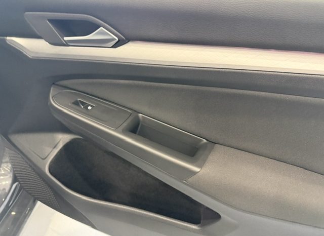 Volkswagen Golf Variant Life eTSI 110cv DSG Nacional lleno