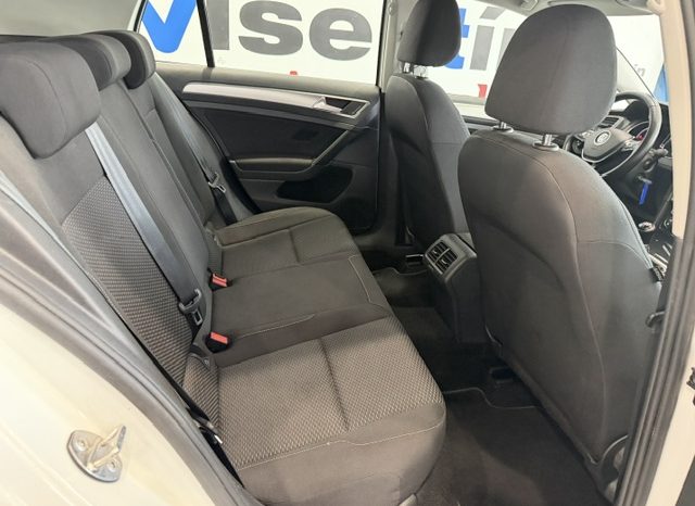 Volkswagen Golf Last Edition 1.6 TDI 115cv 2020 lleno