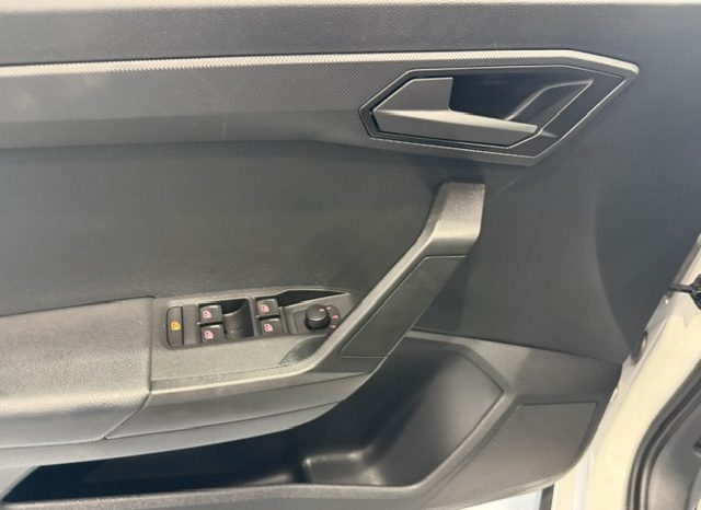 Seat Arona 1.0 TSI 95cv Reference 2022 lleno