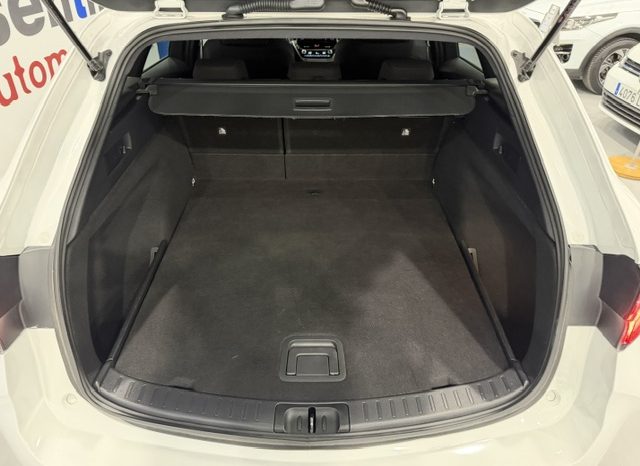 Toyota Corolla 1.8 125H Active Tech TS lleno