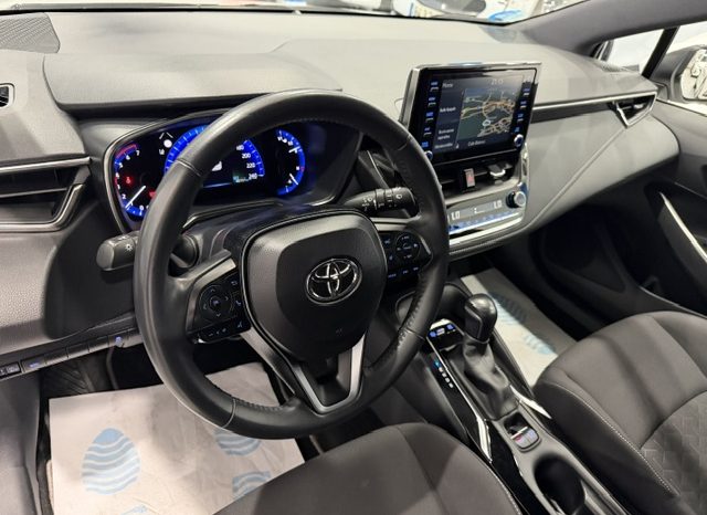 Toyota Corolla 1.8 125H Active Tech TS lleno