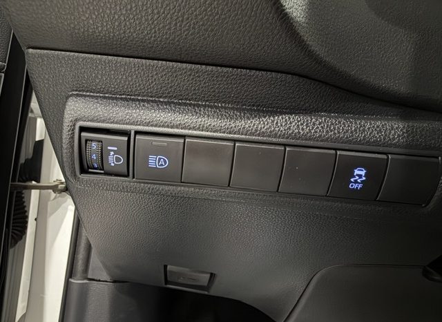 Toyota Corolla 1.8 125H Active Tech TS lleno
