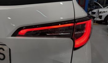 Toyota Corolla 1.8 125H Active Tech TS lleno