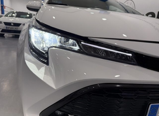 Toyota Corolla 1.8 125H Active Tech TS lleno